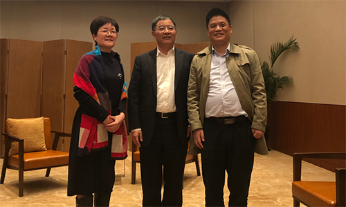 镇江市市长张叶飞接见6686体育董事长杨冰之一行